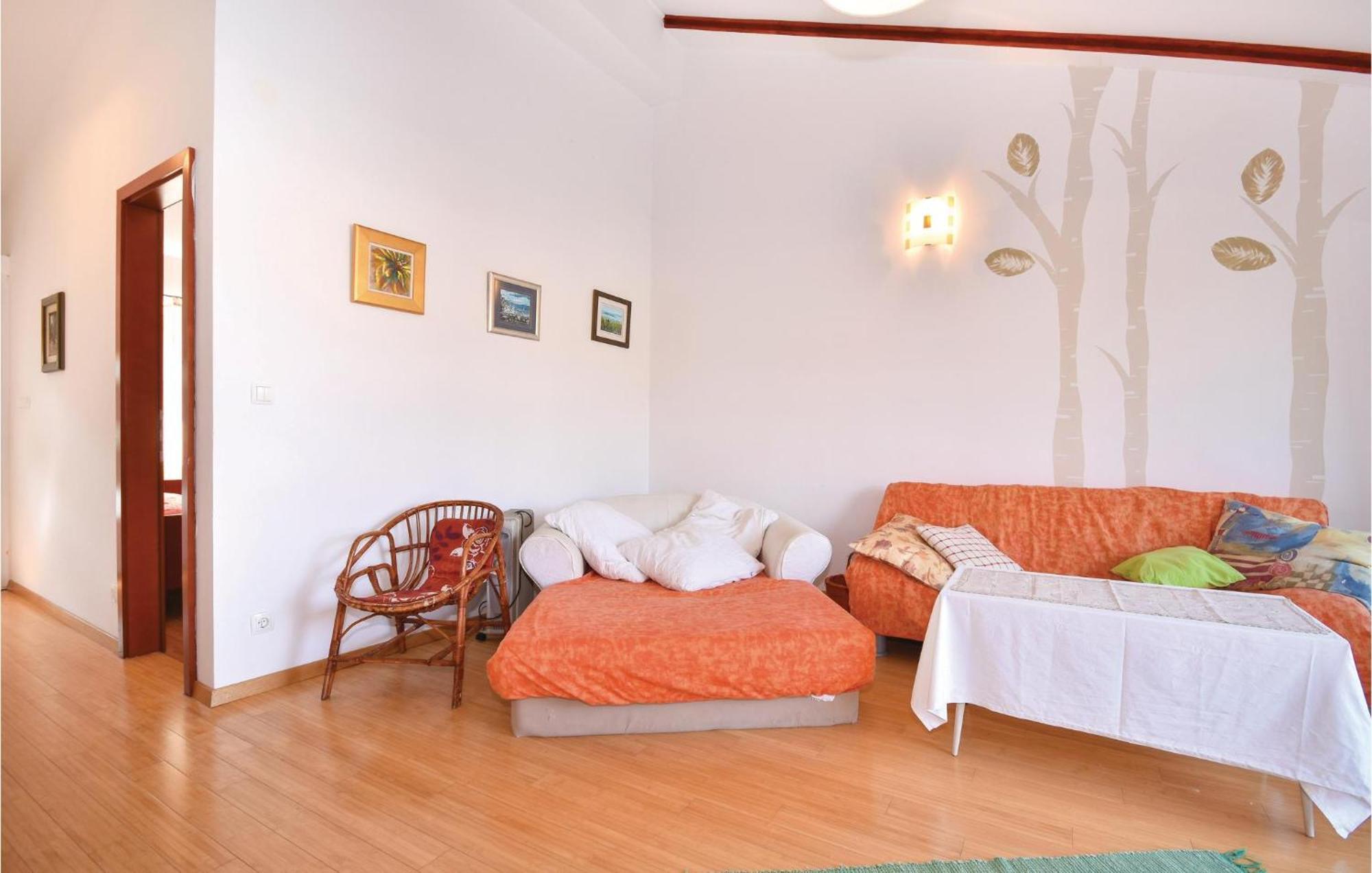 2 Bedroom Gorgeous Apartment In Stomorska Dış mekan fotoğraf